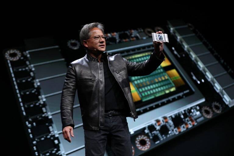NVIDIA wird „mehr als glücklich“ sein, kundenspezifische Chips herzustellen, sagt CEO Jensen Huang