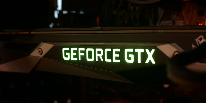 Nvidia GeForce GTX 1080 Ti Founders Edition grünes Licht